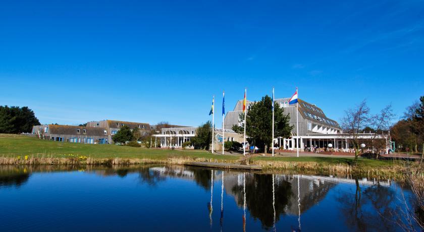 'T Strandhuys En De Vuurtoren, Met Eigen Keuken, Zonnig Terras Nabij Dorp, Duinen En Strand, Incl Verwarmd Binnen Zwembad Холлум Номер фото